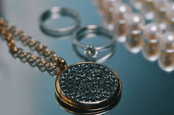 Guide, conseils et actualité de la bijouterie : infobijoux pour tous