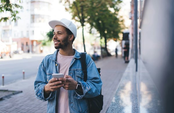 Découvrez les styles tendance de casquettes pour toute la famille